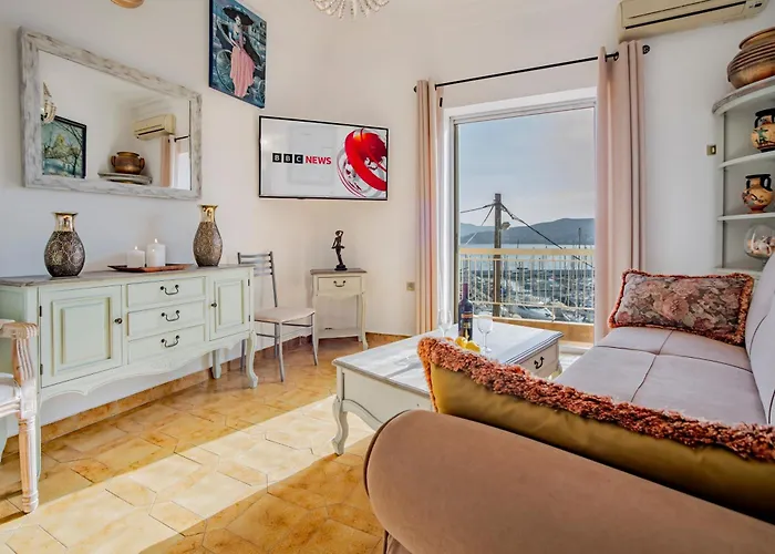 Jelena Apartments By The Sea